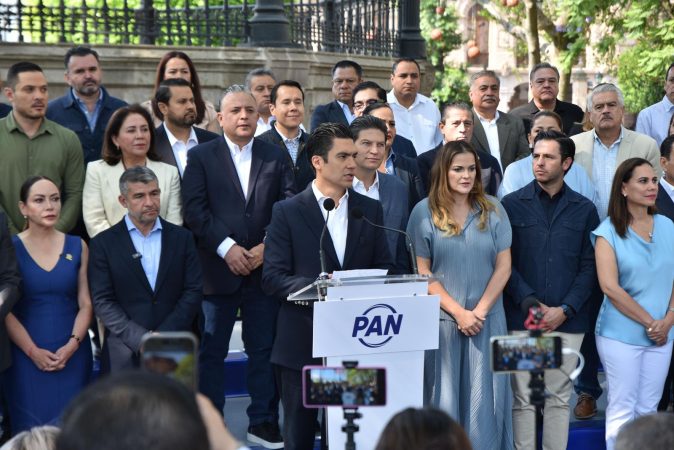 Gobiernos del PAN demuestran que sí pueden dar resultados desde lo local: Jorge Romero