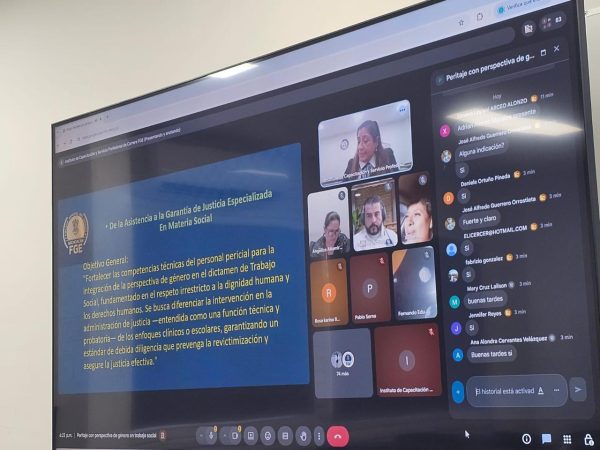 Fortalece Carlos Torres Piña actuación del personal con capacitación en peritaje con perspectiva de género