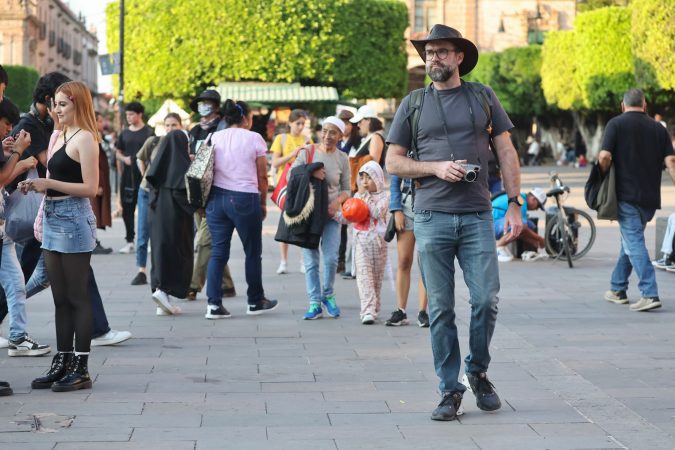 Sectur acredita a guías turísticos para mejorar la atención a visitantes