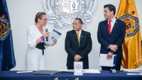 José Herrera Camacho, nuevo director del IIAF; Yarabí Ávila le toma protesta 