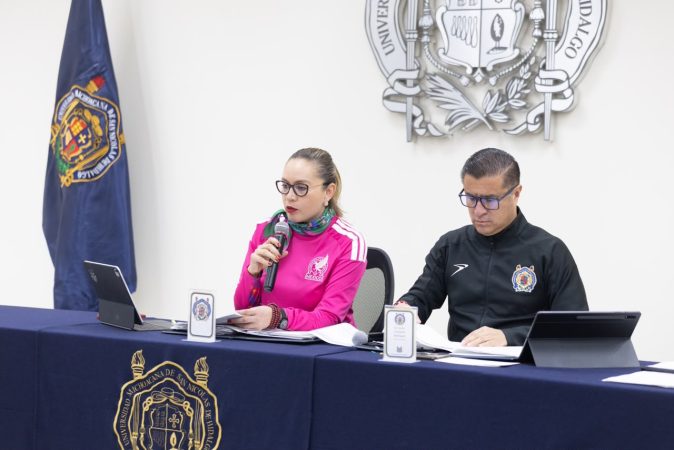 Continúa avanzando la actualización de la normativa de la UMSNH, en gestión de Yarabí Ávila