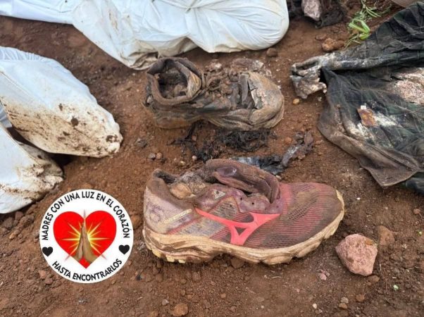 Madres buscadoras localizan restos de dos personas en fosas clandestinas de Uruapan