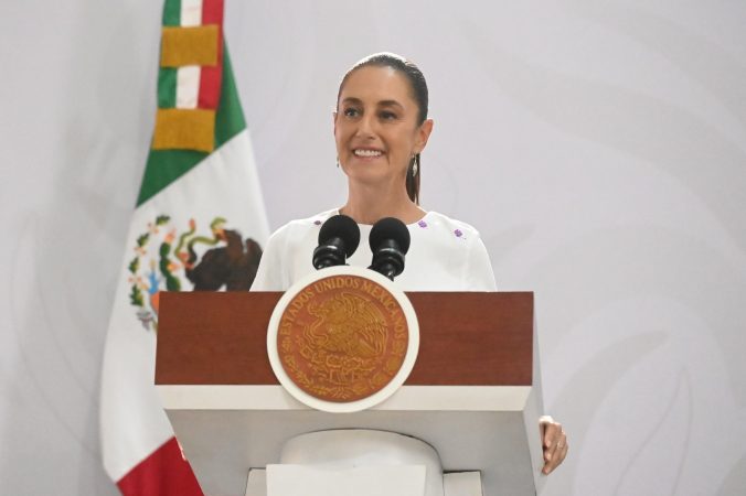 EN COATZACOALCOS, PRESIDENTA CLAUDIA SHEINBAUM ANUNCIA INVERSIÓN POR  190 MIL MDP EN VERACRUZ PARA RECUPERACIÓN DE LA PETROQUÍMICA, OBRAS CARRETERAS, DE AGUA Y SALUD